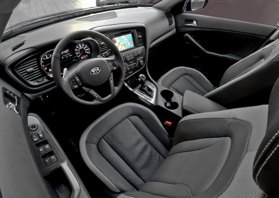  Kia Optima 2012 года  (фото 9 из 40)